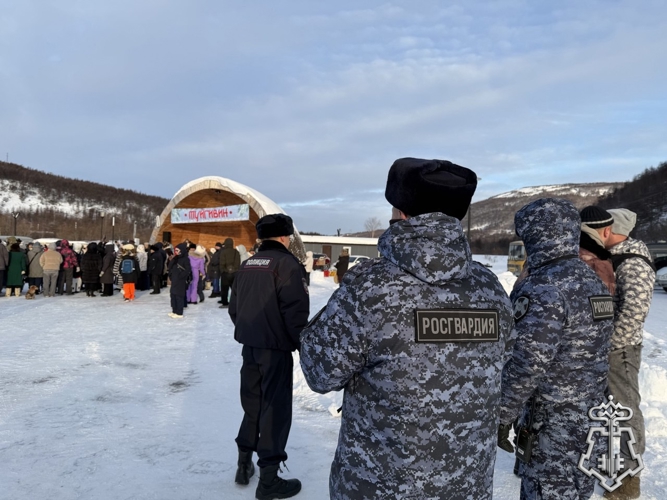 На Колыме Росгвардия и МВД обеспечили безопасность проведения национального праздника Туйгивин