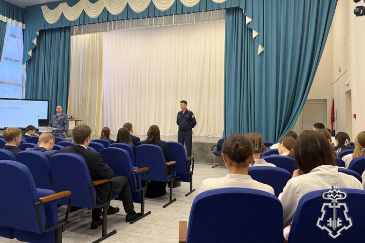 Выбор профессии — выбор судьбы: магаданским лицеистам рассказали о перспективах обучения в вузах Росгвардии
